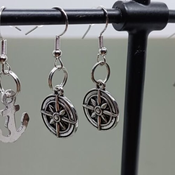 Lot of 4 Earrings Nautical Theme Silvertone Octopus Dolphin Compass Anchor - Picture 2 of 12